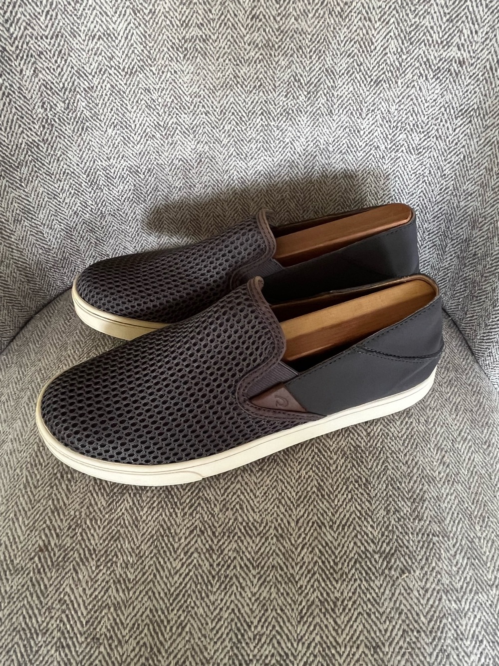 OluKai Pehuea Women’s Slip-On Shoes Gray Size 8.5 Mesh Casual Sneakers - Picture 2 of 7
